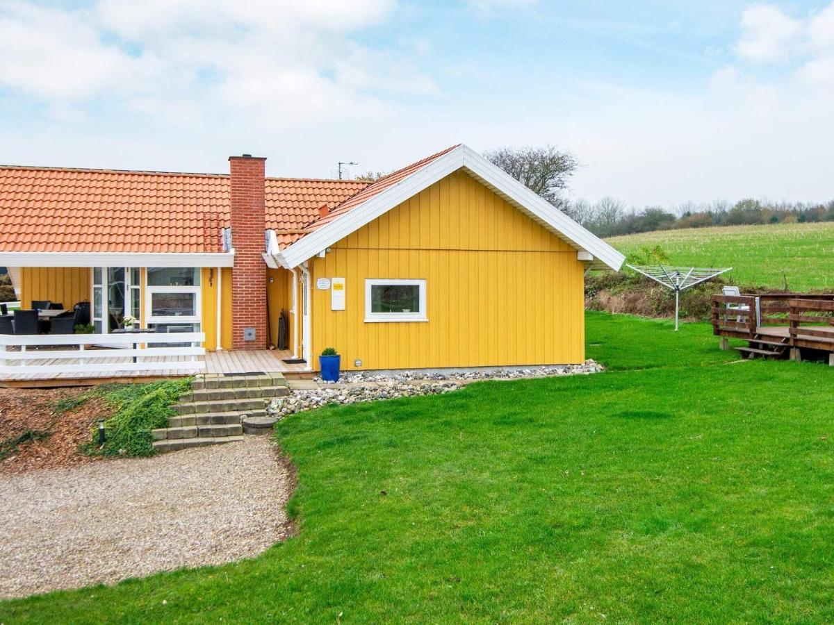 8 Person Holiday Home In Nordborg Værelse billede